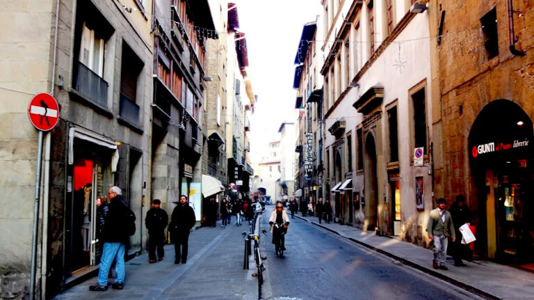 【フィレンツェ】日本だからこそ、PC一台で生計が立てられる？