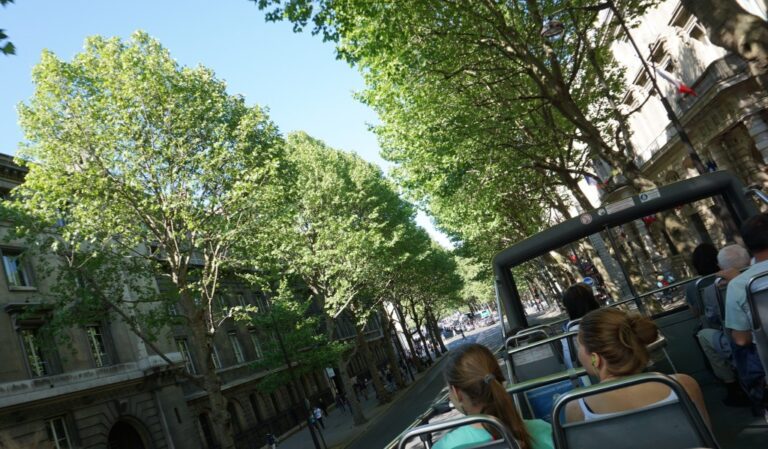 パリの風を感じながら走る。パリ市街を走るオープンバスに乗ってきました！
