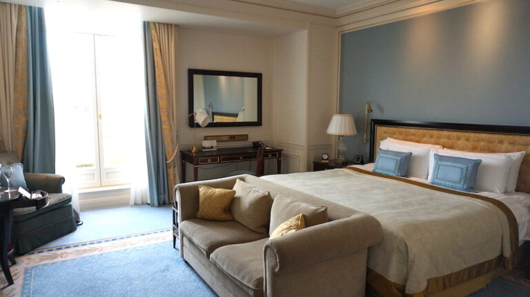 パリ・シャングリラホテル、○○経由で予約すると３泊目が無料に！ 10万円以上お得に泊まれる会員サービスとは？