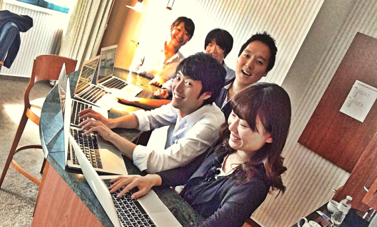 ブリュッセルで仲間と合流しました。世界を自由に飛び回る働き方は特別なものではなくなってきているのだと思う。