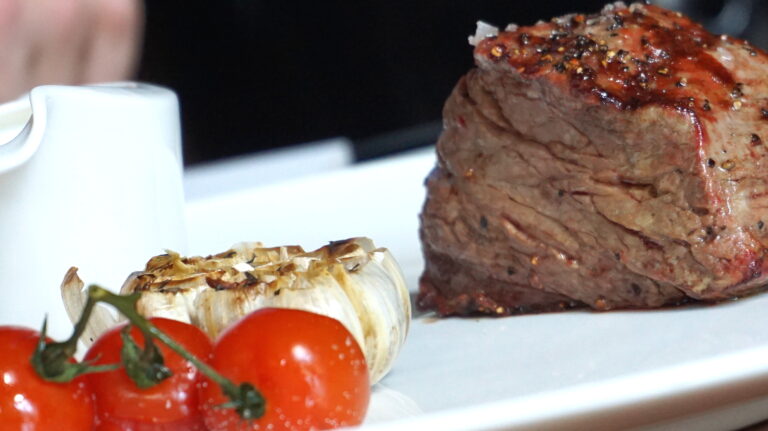 ウィーン１位のステーキハウス「Dstrikt Steakhouse」でランチをしてきました。