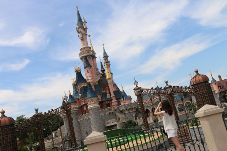 ディズニーランドパリ ナイトショーの時間は？ 終わってからの列車移動、治安は大丈夫？ 安全にショーを楽しむためのまとめ