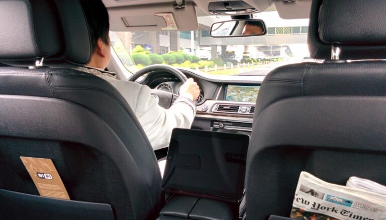 高級ホテルの空港送迎サービスを利用したら、これまでの旅行初日はなんだったんだろうと思った話