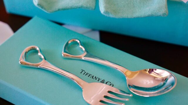 即納&大特価】 TIFFANY ティファニー オープンハート フィーディング