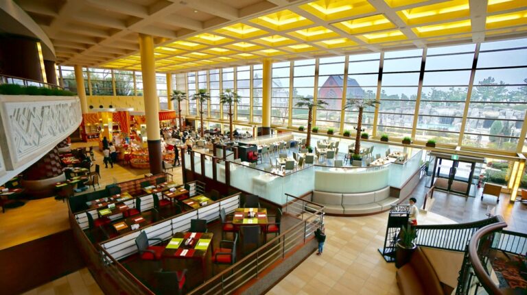 気がついたら舞浜シェラトンで５回も食事をしていました｜ホテルステイと食事を楽しむ夫婦のディズニーデート