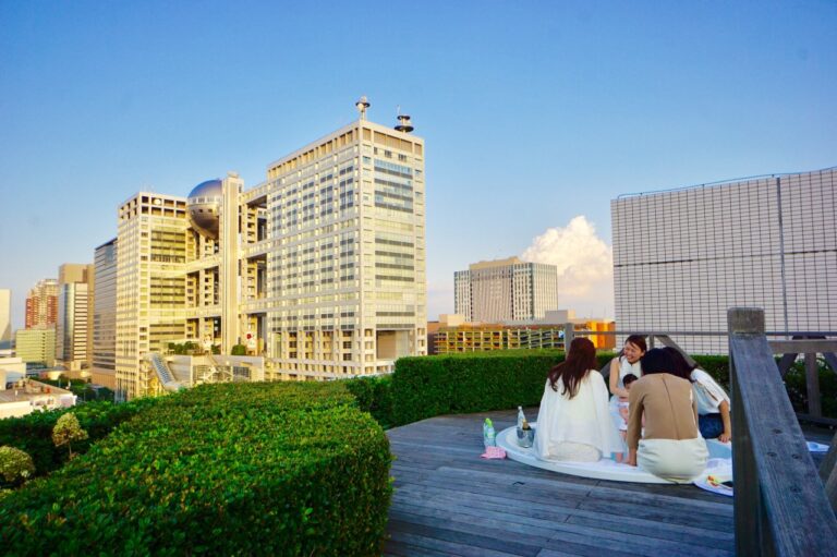 ヒルトン東京お台場で開催された「足湯女子会」が、遠目に見ていて素敵だった。