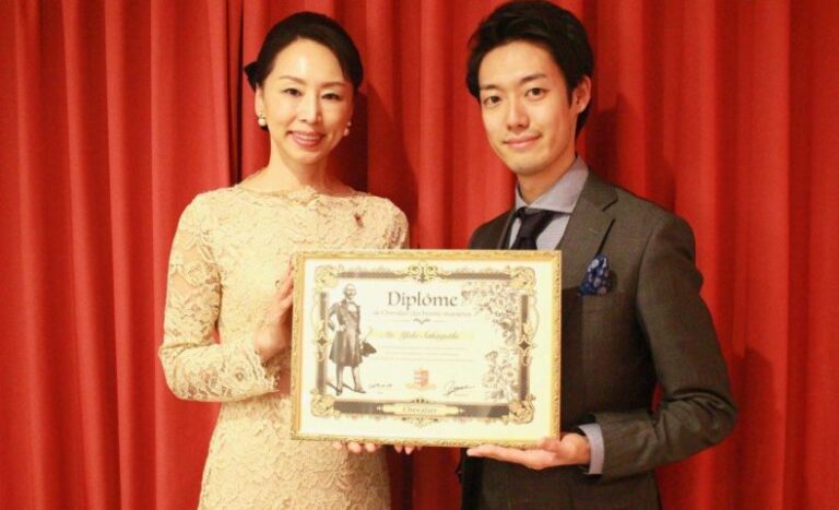 エコールドプロトコールモナコの全ての過程を修了！シュバリエ（騎士）の称号をいただきました。