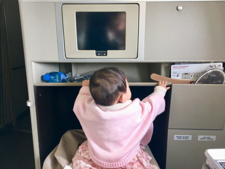 【赤ちゃん連れ】大阪→仏ニースまでの片道23時間を過ごす荷物メモ