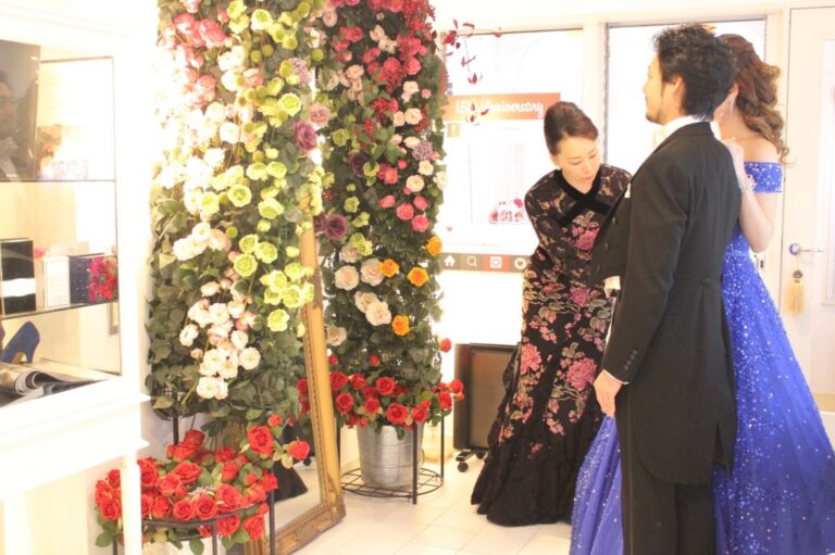 夫婦でモナコ公国で開催される「プリンス＆プリンセス舞踏会」に出席してきます。