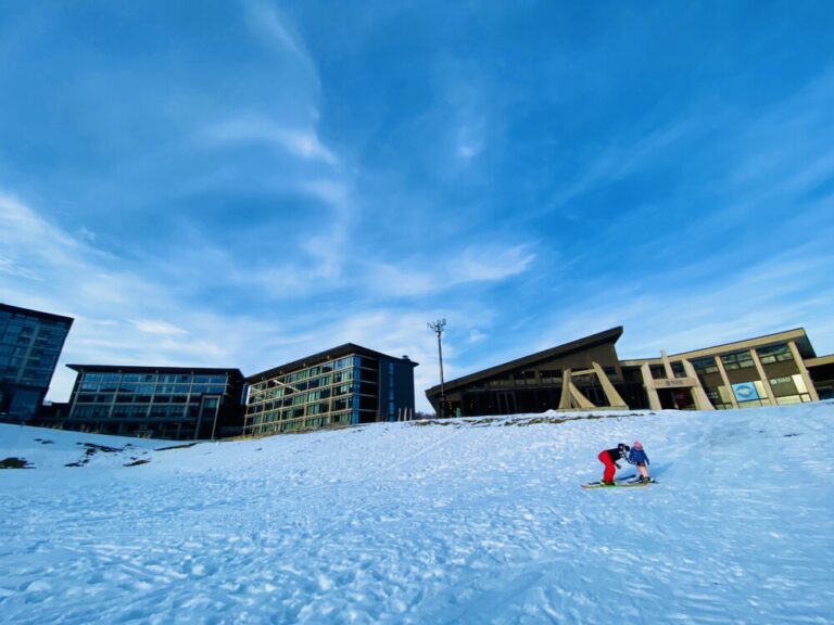 HANAZONO NISEKOスキースクール「プライベートレッスン」を家族で受講しました。