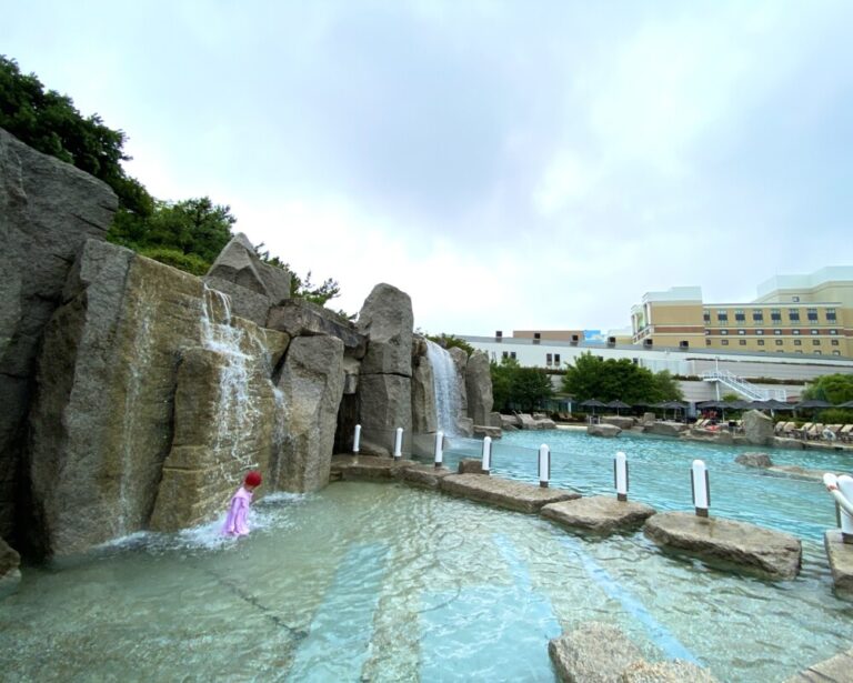 雨のシェラトングランデ東京ベイガーデンプールってどう？ 夏休み初日に娘と行ってきた